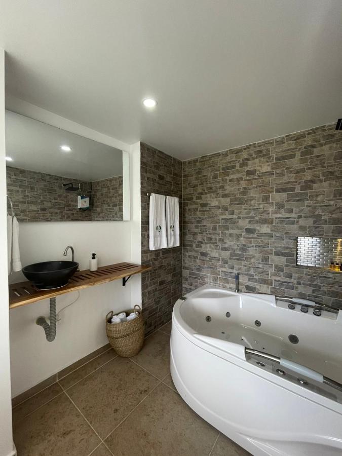 Apartasol Luxury Citadela Di Sole Con Jacuzzi سانتا في دي أنتيوكيا المظهر الخارجي الصورة